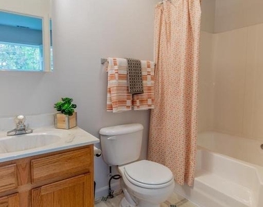 2024 Evansdale Drive - Photo Thumbnail 26