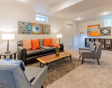 2024 Evansdale Drive - Photo Thumbnail 32