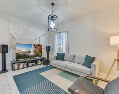 6712 Bishop Pass - Photo Thumbnail 2