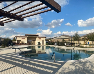 6712 Bishop Pass - Photo Thumbnail 20