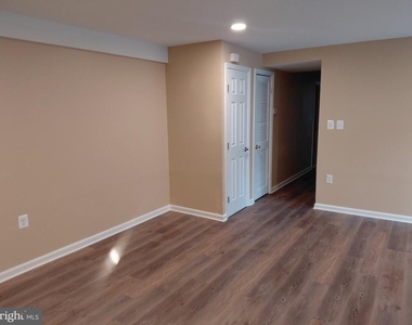 7161 Cross Street - Photo Thumbnail 3