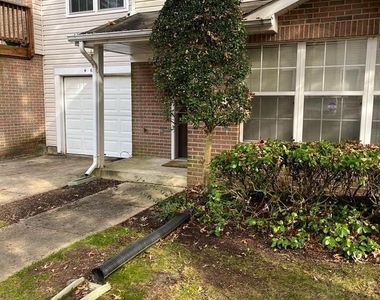 4643 Deepwood Court - Photo Thumbnail 2