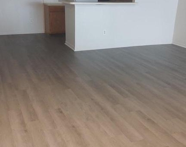 4643 Deepwood Court - Photo Thumbnail 13