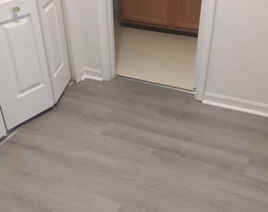 4643 Deepwood Court - Photo Thumbnail 24
