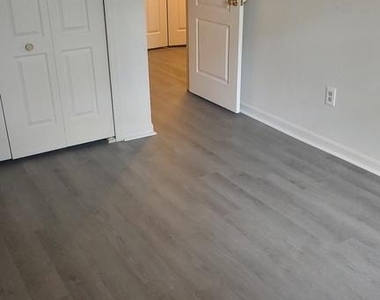4643 Deepwood Court - Photo Thumbnail 16