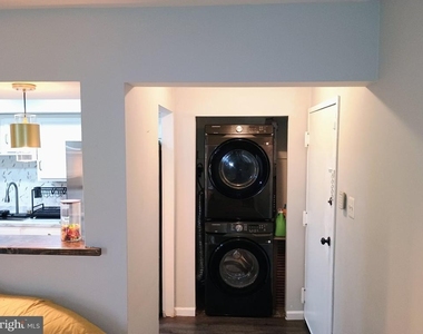 10210 Prince Place - Photo Thumbnail 7
