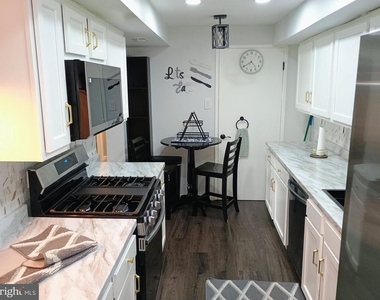 10210 Prince Place - Photo Thumbnail 8