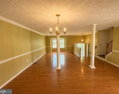 16417 Eves Court - Photo Thumbnail 3