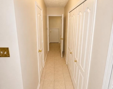 16417 Eves Court - Photo Thumbnail 14