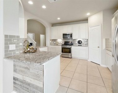 1029 Feldspar Stream Way - Photo Thumbnail 5