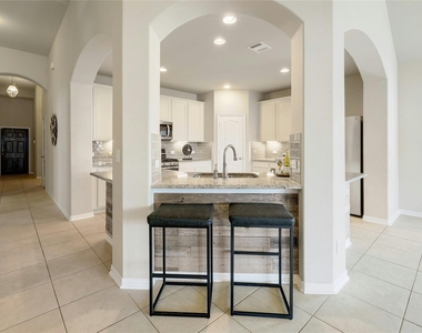 1029 Feldspar Stream Way - Photo Thumbnail 4