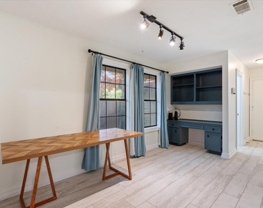 109 White Sands Dr - Photo Thumbnail 14