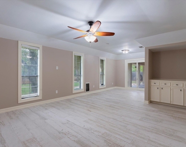 109 White Sands Dr - Photo Thumbnail 26