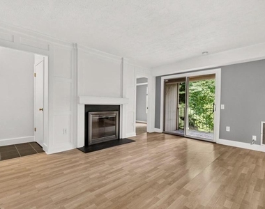 20208 Shipley Terrace - Photo Thumbnail 3