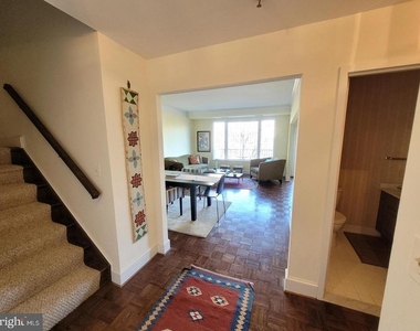 8101 Connecticut Avenue - Photo Thumbnail 3