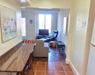 8101 Connecticut Avenue - Photo Thumbnail 24
