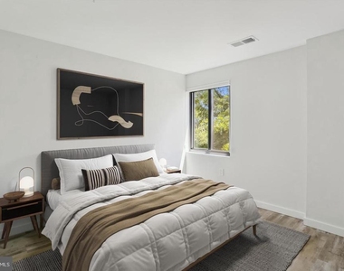 700 Roeder Road - Photo Thumbnail 19