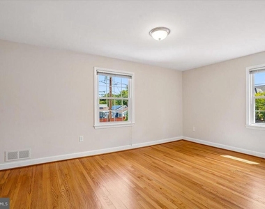5006 Benton Avenue - Photo Thumbnail 19
