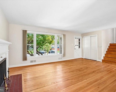 5006 Benton Avenue - Photo Thumbnail 3