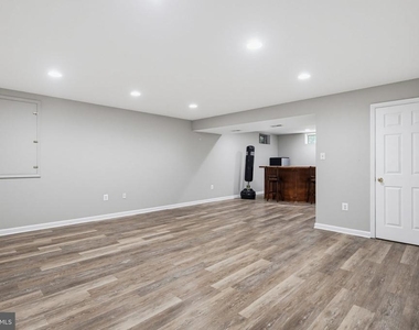 4 Summit Ridge Court - Photo Thumbnail 15