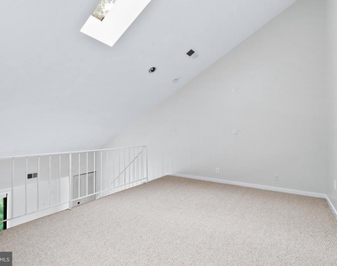 9934 Hellingly Place - Photo Thumbnail 22