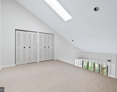9934 Hellingly Place - Photo Thumbnail 20