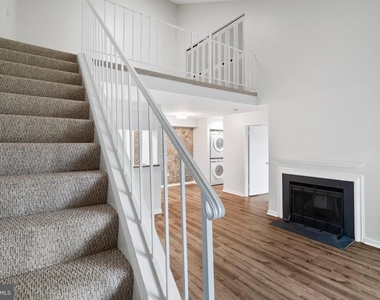 9934 Hellingly Place - Photo Thumbnail 19