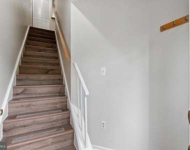 9934 Hellingly Place - Photo Thumbnail 1