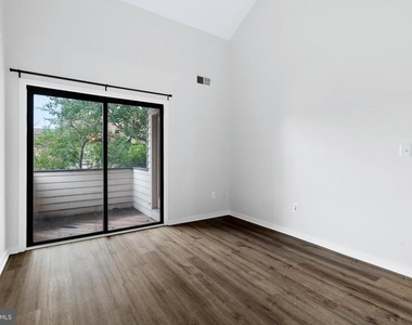 9934 Hellingly Place - Photo Thumbnail 17