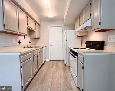 2501 Mcveary Court - Photo Thumbnail 1