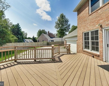 7724 Fontaine Street - Photo Thumbnail 56