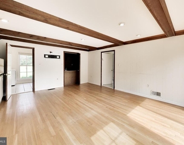7724 Fontaine Street - Photo Thumbnail 20