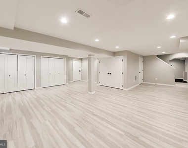 7724 Fontaine Street - Photo Thumbnail 47