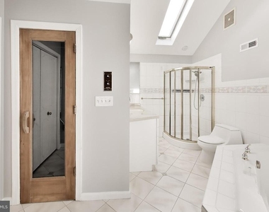 7724 Fontaine Street - Photo Thumbnail 30