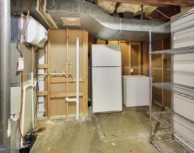 7724 Fontaine Street - Photo Thumbnail 54