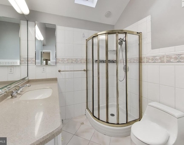 7724 Fontaine Street - Photo Thumbnail 28