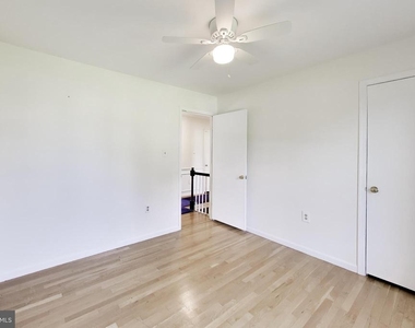 7724 Fontaine Street - Photo Thumbnail 42
