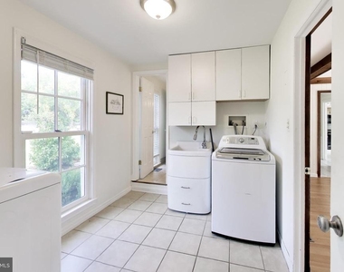 7724 Fontaine Street - Photo Thumbnail 23