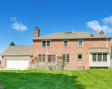 7724 Fontaine Street - Photo Thumbnail 61