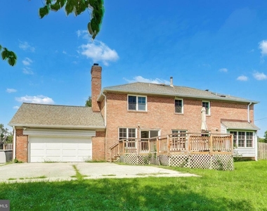 7724 Fontaine Street - Photo Thumbnail 57
