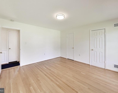 7724 Fontaine Street - Photo Thumbnail 32