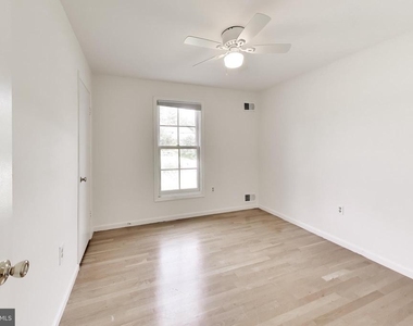 7724 Fontaine Street - Photo Thumbnail 41