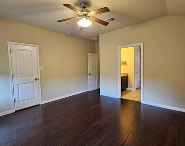 13708 Loleta Way - Photo Thumbnail 16