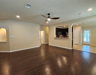13708 Loleta Way - Photo Thumbnail 5