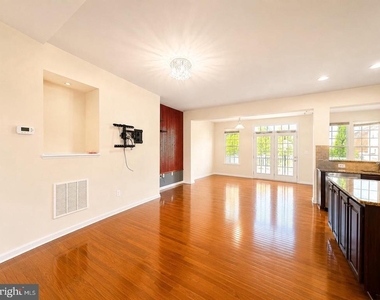 22605 Winding Woods Way - Photo Thumbnail 18