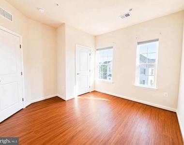 22605 Winding Woods Way - Photo Thumbnail 27