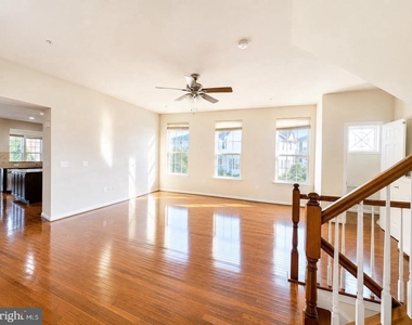 22605 Winding Woods Way - Photo Thumbnail 21