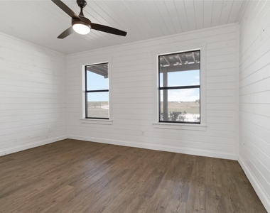 1525 Scull Rd - Photo Thumbnail 17