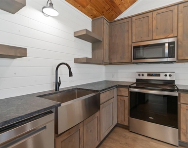 1525 Scull Rd - Photo Thumbnail 10