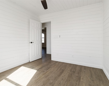 1525 Scull Rd - Photo Thumbnail 14